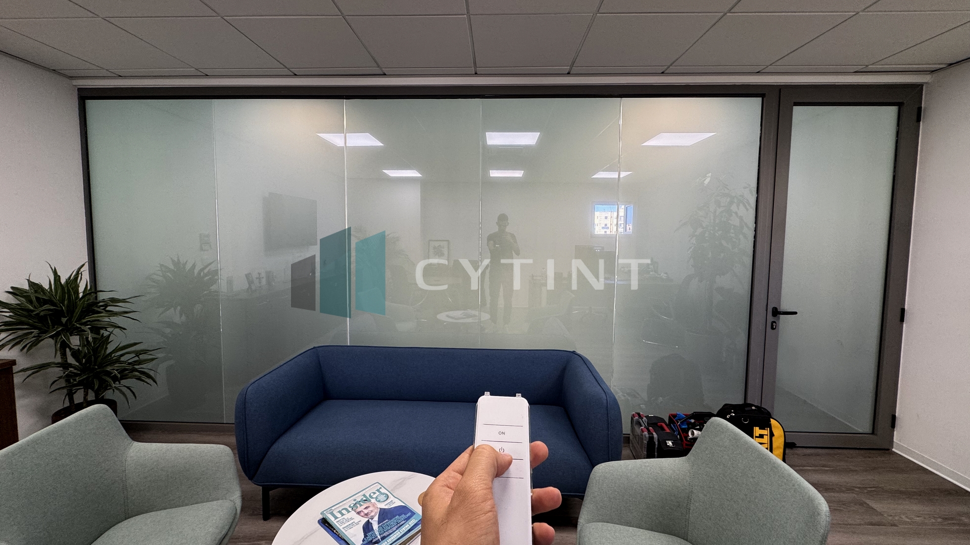 Allwyn Nicosia Offices meeting room with Smart Film in opaque state